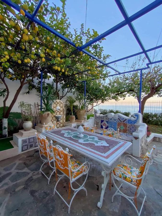 Marunnella Villa *